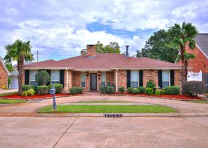 4424 Lake Trail Dr, Kenner LA 70065